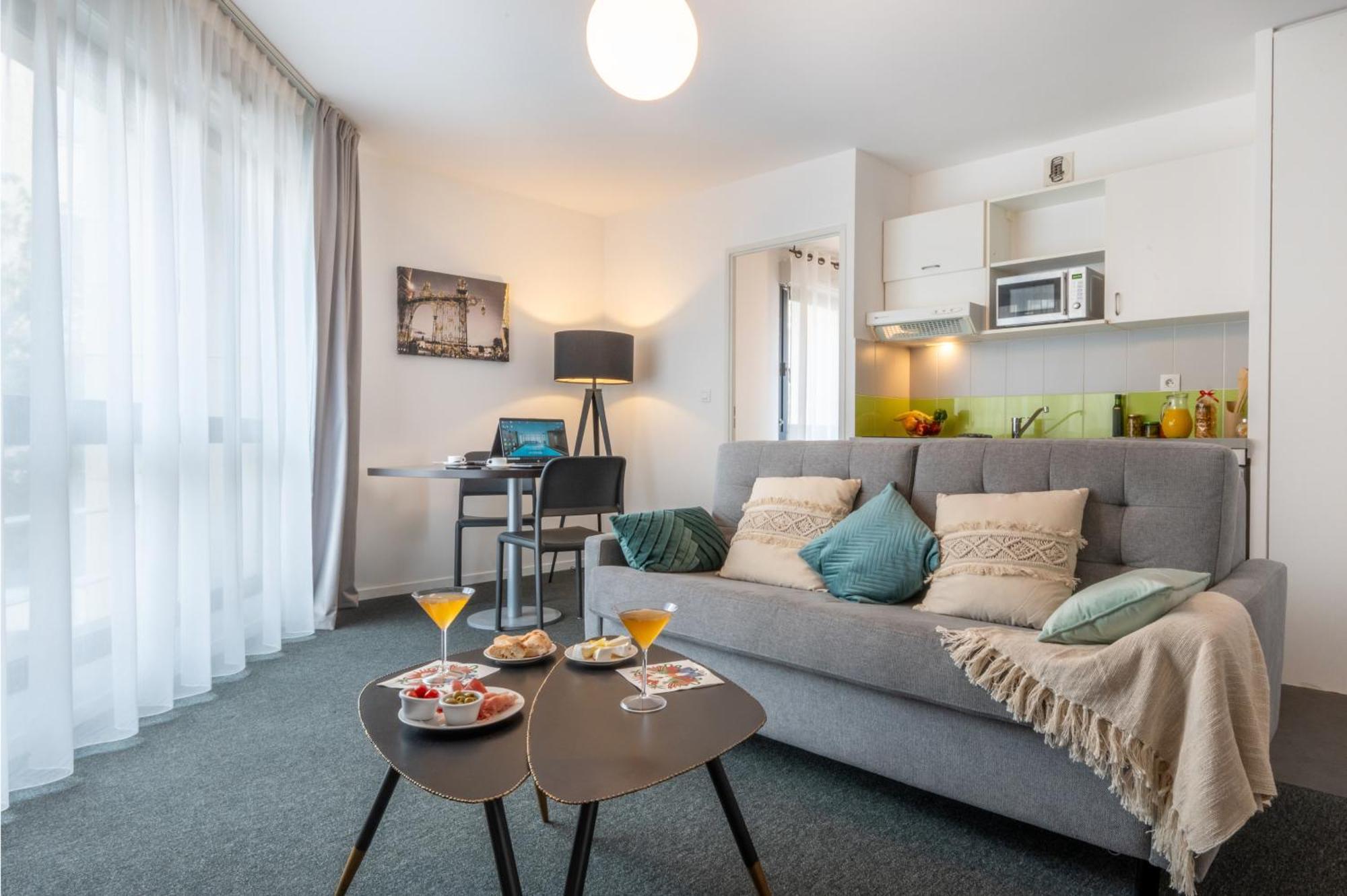 Nemea Appart Hotel Home Suite Nancy Centre Exterior foto